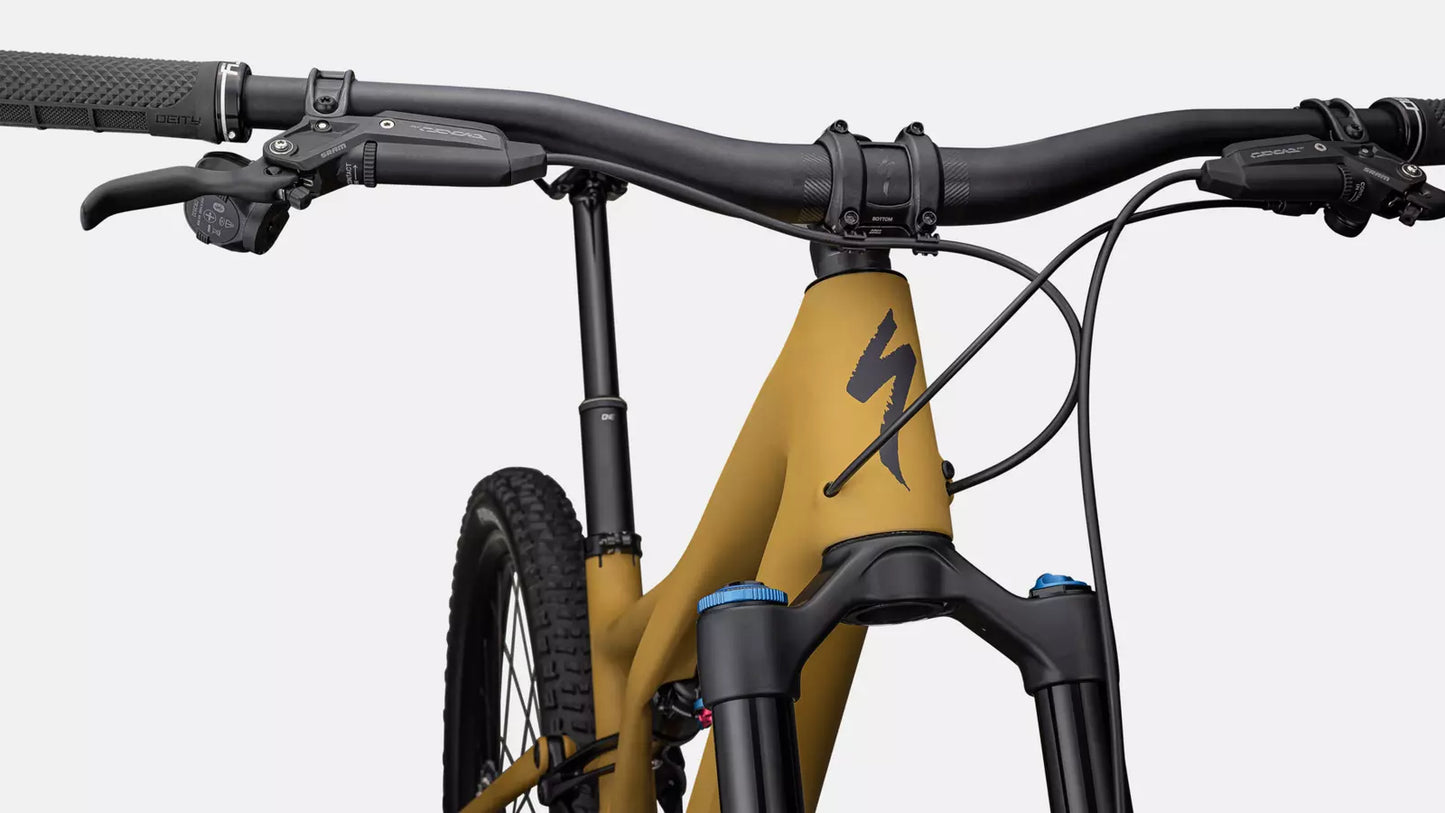 2023 Specialized Stumpjumper expert bike satin harvest gold / midnight shadow s2