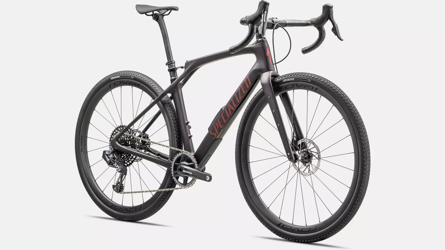 2025 Specialized diverge str pro bike red tint carbon / red sky 49